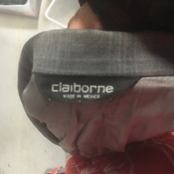 Liz Claiborne 2 piece suit - Picture 6 of 9